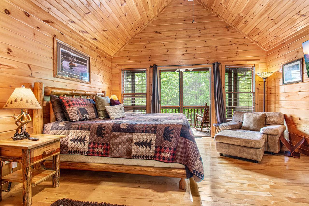 Incredible Views! - Pet Friendly - Aska Adventure Area - Bearfoot Bungalow Blue Ridge Kültér fotó