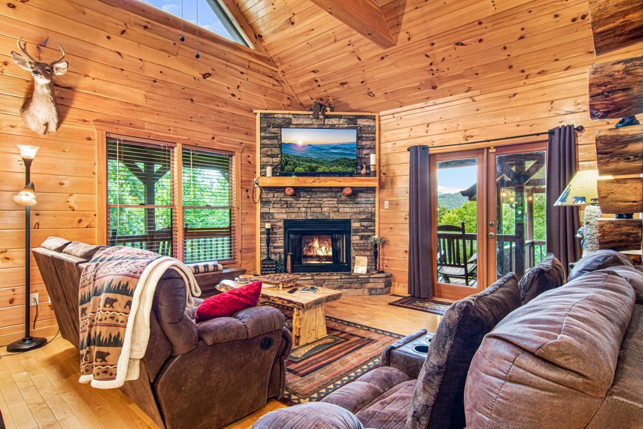 Incredible Views! - Pet Friendly - Aska Adventure Area - Bearfoot Bungalow Blue Ridge Kültér fotó