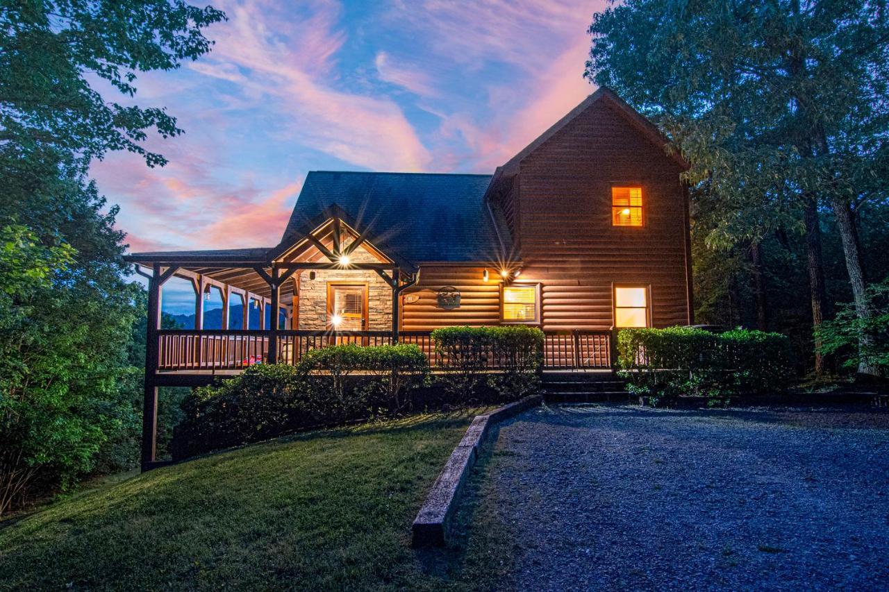 Incredible Views! - Pet Friendly - Aska Adventure Area - Bearfoot Bungalow Blue Ridge Kültér fotó